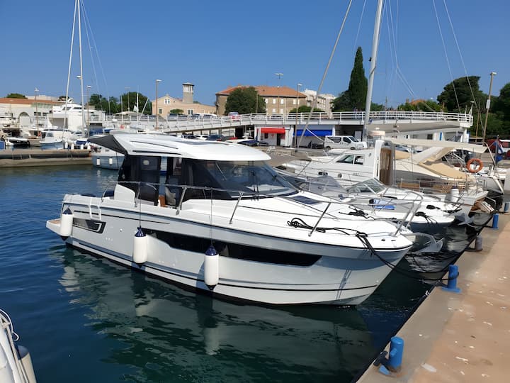 Jeanneau Merry Fisher 895 Kiralık Sürat Teknesi (2021) - Zadar | #13436 - 4