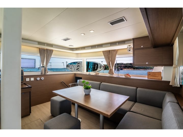 Portisco 15.84 m Per noleggio Catamarano - #1345 - 2