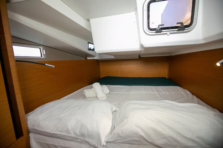 Voilier Jeanneau Sun Odyssey 440 (2021) pour Charter - Kos | #13453 - 32
