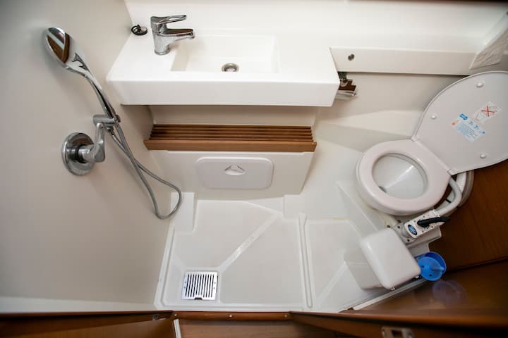 Voilier Jeanneau Sun Odyssey 440 (2021) pour Charter - Kos | #13453 - 34