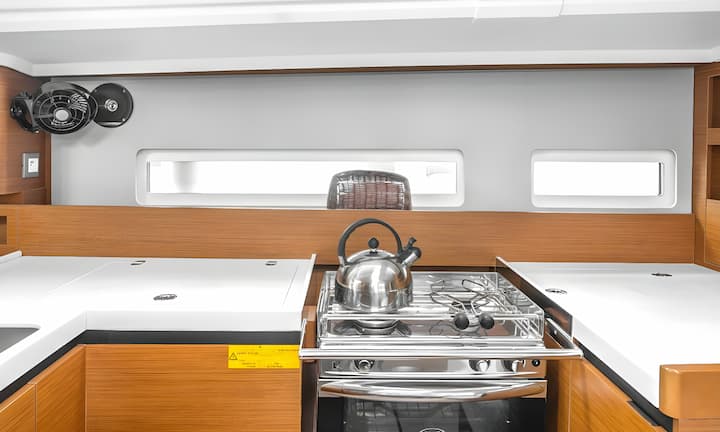 Sailboat Jeanneau Sun Odyssey 410 (2023) for Charter - Nea Peramos - Attica | #13454 - 12