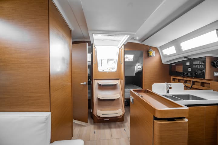 Sailboat Jeanneau Sun Odyssey 410 (2021) for Charter - Rhodes | #13464 - 8
