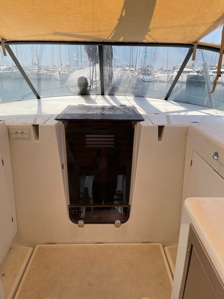Sailboat Jeanneau Sun Loft 47 (2021) for Charter - Nea Peramos - Attica | #13485 - 9