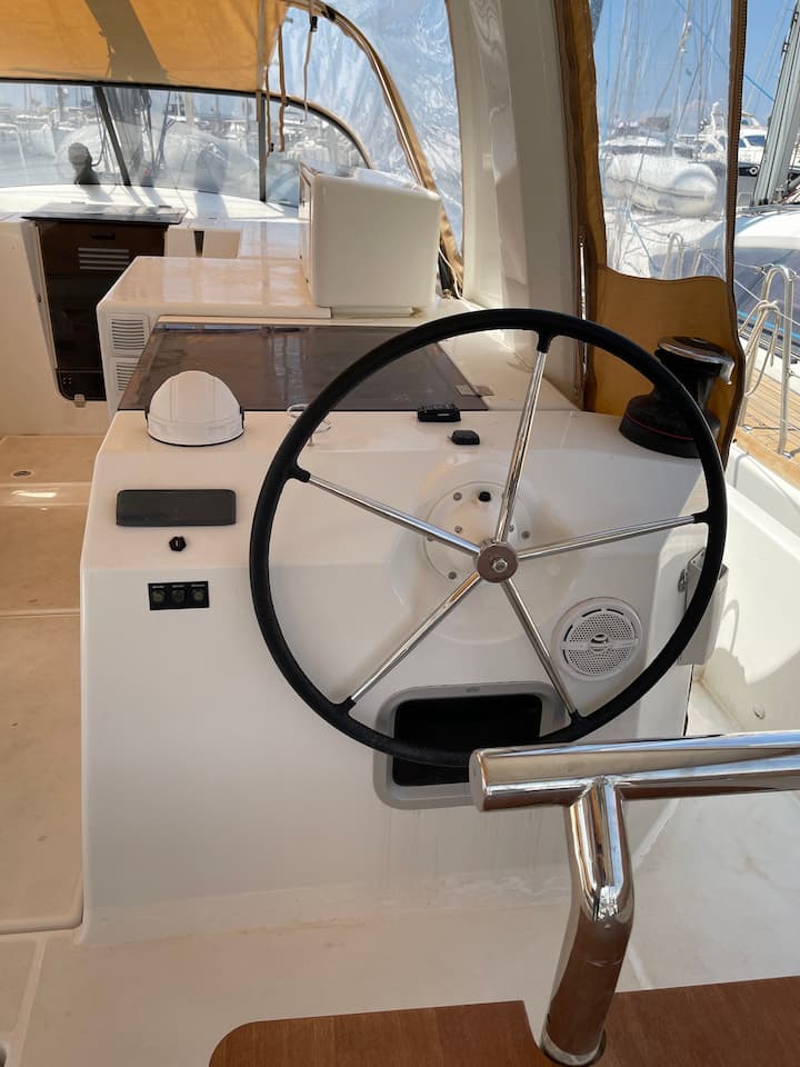 Sailboat Jeanneau Sun Loft 47 (2021) for Charter - Nea Peramos - Attica | #13485 - 8
