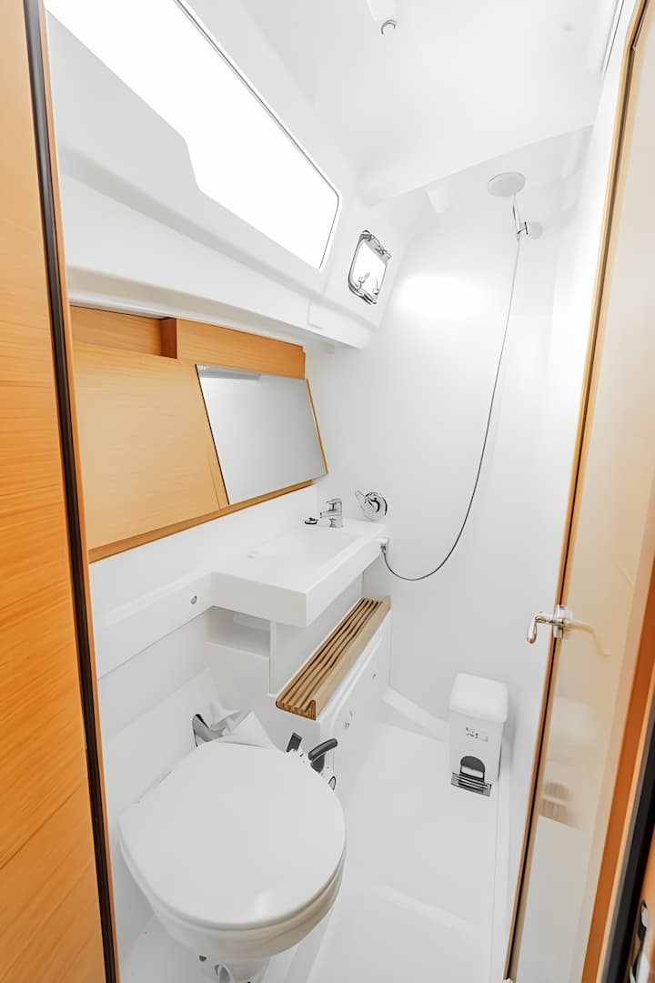 Voilier Jeanneau Sun Odyssey 490 (2020) pour Charter - Kos | #13491 - 18