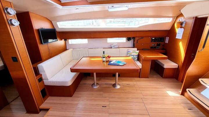  Velero Jeanneau  54 (2020) para Charter - Rodas | #13496 - 10