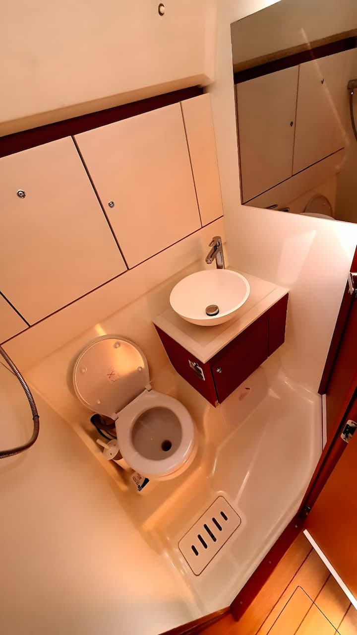  Velero Jeanneau  54 (2020) para Charter - Rodas | #13496 - 16