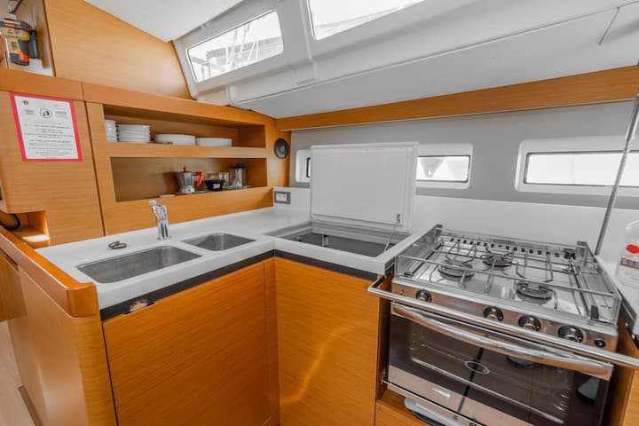 Jeanneau Sun Odyssey 490 Kiralık Yelkenli (2021) - Piso Livadi | #13499 - 12