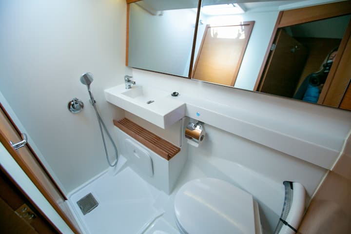 Jeanneau Sun Odyssey 490 Kiralık Yelkenli (2021) - Piso Livadi | #13499 - 15