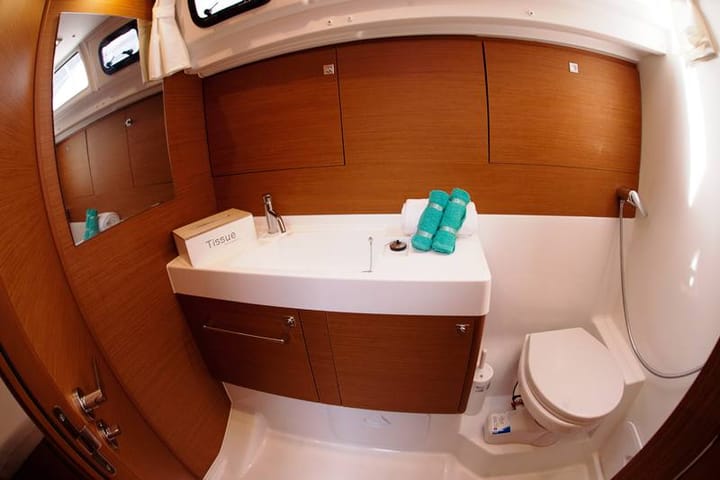 Sailboat Jeanneau Sun Odyssey 519 (2020) for Charter - Corfu | #13503 - 15