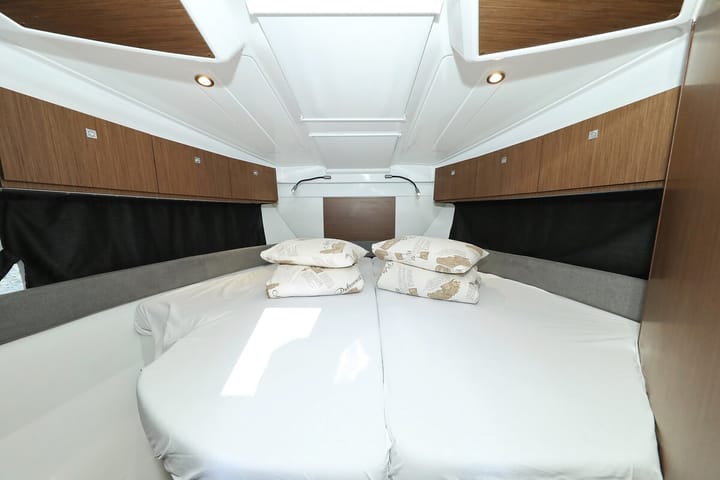 Motorboat Beneteau Antares 9 OB (2022) for Charter - Biograd | #13703 - 19