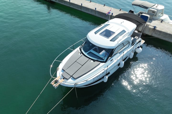 Motorboat Beneteau Antares 9 OB (2022) for Charter - Biograd | #13703 - 2
