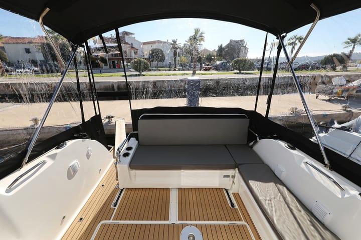 Motorboat Beneteau Antares 9 OB (2022) for Charter - Biograd | #13703 - 6