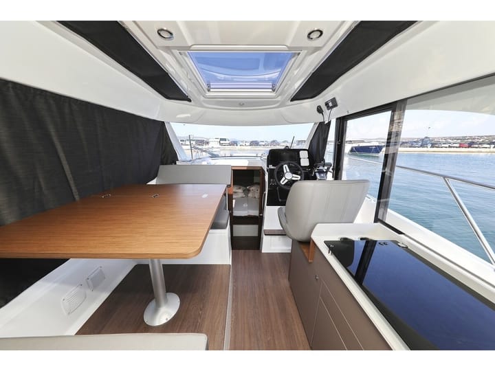 Motorboat Beneteau Antares 9 OB (2022) for Charter - Biograd | #13703 - 4