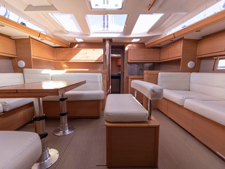  Zeilboot Dufour  500 Grand Large (2015) voor Charter - San Vincenzo | #13722 - 2