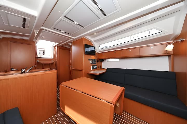 Sailboat Bavaria  37 Cruiser (2023) for Charter - Pirovac | #13729 - 11