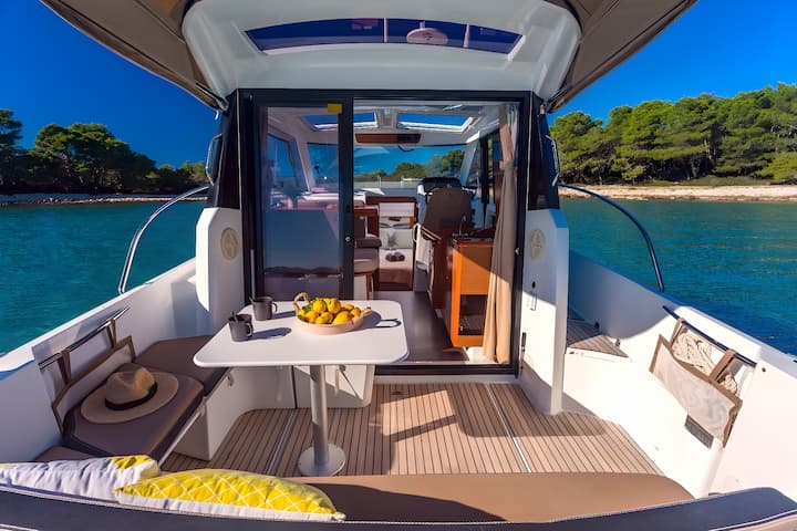 Motorboat Jeanneau Merry Fisher 855 (2015) for Charter - Biograd | #13768 - 11