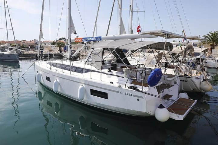 Sailboat Bavaria  38 Cruiser (2022) for Charter - Biograd | #13794 - 10