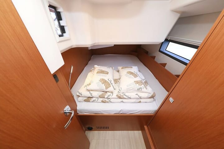 Sailboat Bavaria  38 Cruiser (2022) for Charter - Biograd | #13794 - 12
