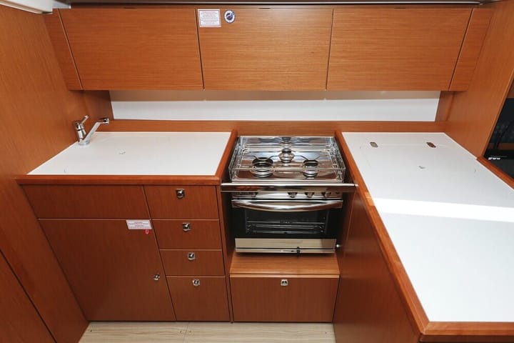 Sailboat Bavaria  38 Cruiser (2022) for Charter - Biograd | #13794 - 3