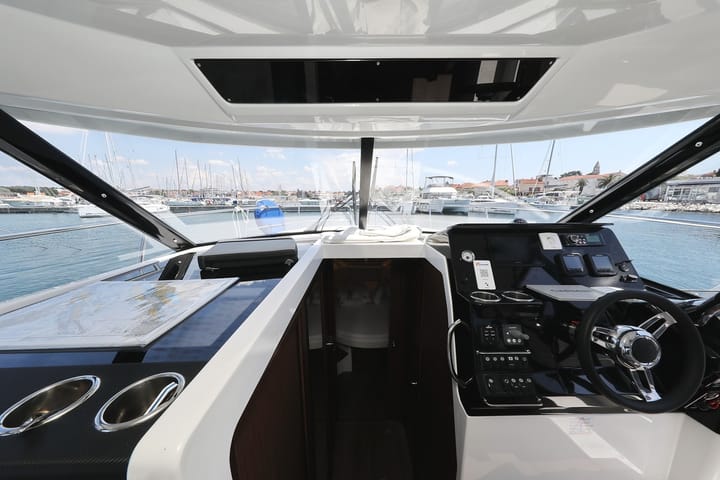  Motorboot Jeanneau Merry Fisher 1095 Fly (2023) voor Charter - Biograd | #13800 - 15