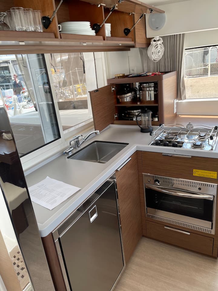 Catamaran Lagoon  40 (2021) for Charter - Nea Peramos - Attica | #13805 - 15