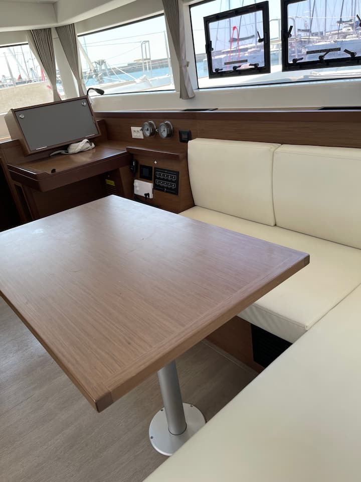 Catamaran Lagoon  40 (2021) for Charter - Nea Peramos - Attica | #13805 - 14