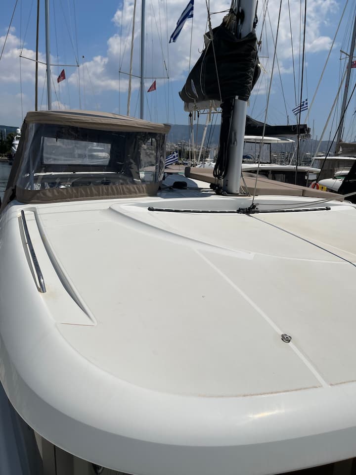 Catamaran Lagoon  40 (2021) for Charter - Nea Peramos - Attica | #13805 - 11