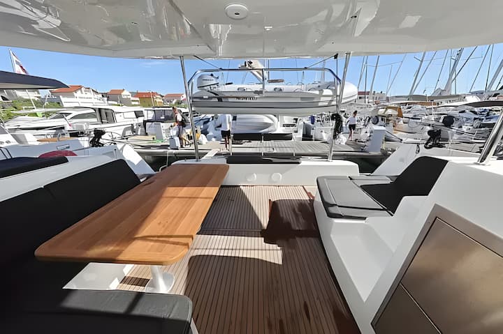 Catamaran Lagoon  42 (2023) pour Charter - Pirovac | #13879 - 9