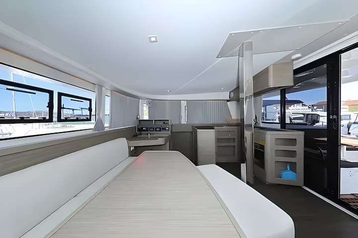Catamaran Lagoon  42 (2023) pour Charter - Pirovac | #13879 - 13