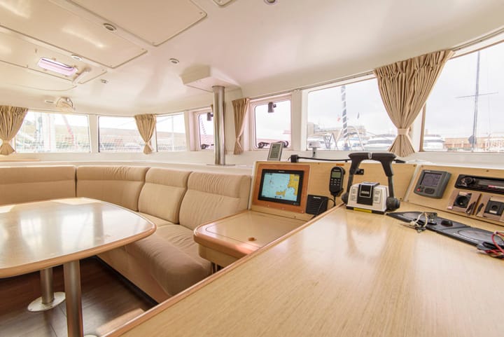 Catamaran Lagoon  440 (2010) for Charter - San Vincenzo | #13896 - 14
