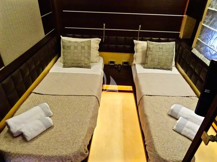  Motorjacht Azimut 86 (2005) voor Charter - Gouvia | #13914 - 49