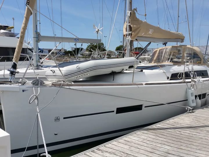 Sailboat Dufour  382 Grand Large (2016) for Charter - Arzon | #13922 - 1
