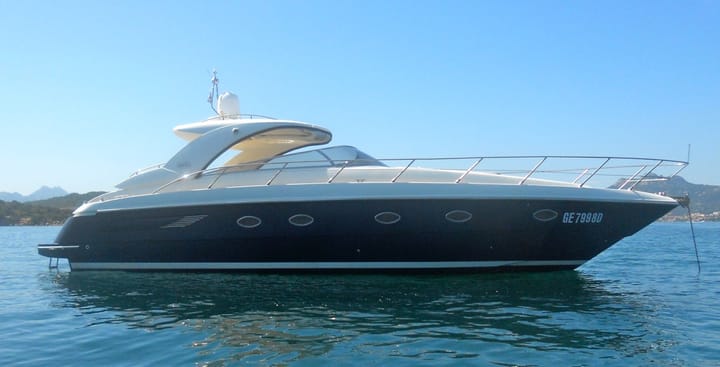 Motorboat Blu Martin Yachts 46 Sun-Top (2005) for Charter - Puntone | #13925 - 5