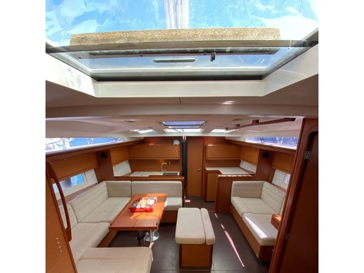 Voilier Dufour 512 Grand Large (2017) pour Charter - Cogolin | #13975 - 2