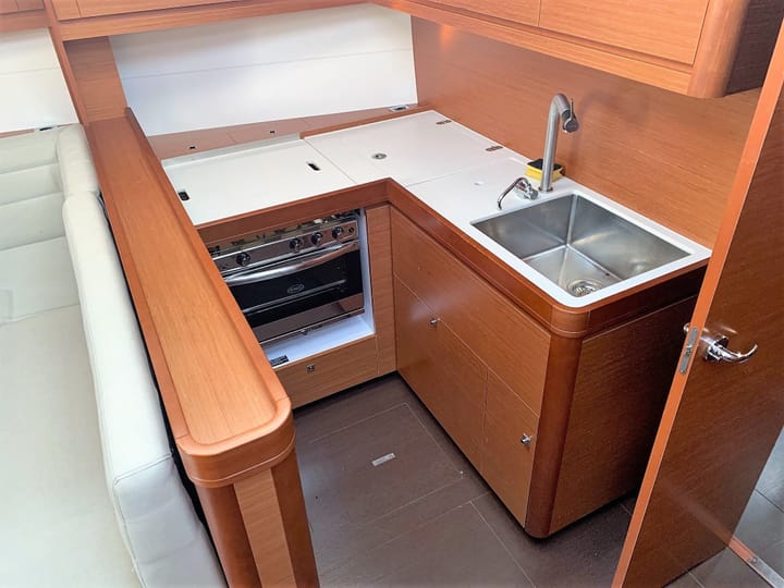 Voilier Dufour 512 Grand Large (2017) pour Charter - Cogolin | #13975 - 13