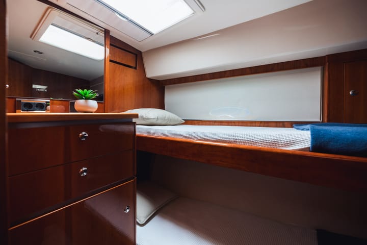 Motor Yacht Riviera 5000 Sport Yacht (2010) for Charter - Podstrana | #14092 - 17