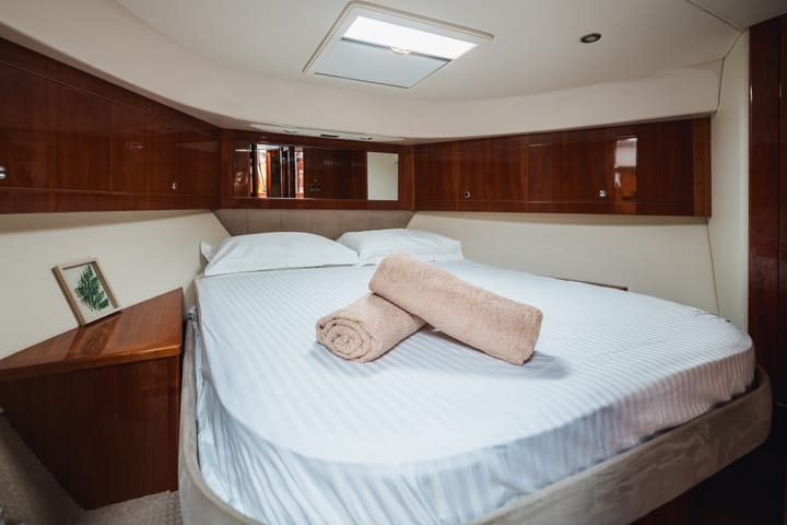 Motor Yacht Riviera 5000 Sport Yacht (2010) for Charter - Podstrana | #14092 - 13