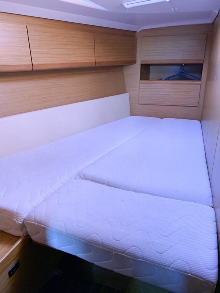 Sailboat Jeanneau Sun Odyssey 49i (2009) for Charter - Sivota | #14112 - 4