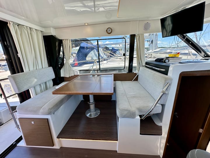 Drage 10.5 m For Charter Bateau à moteur - #14158 - 5