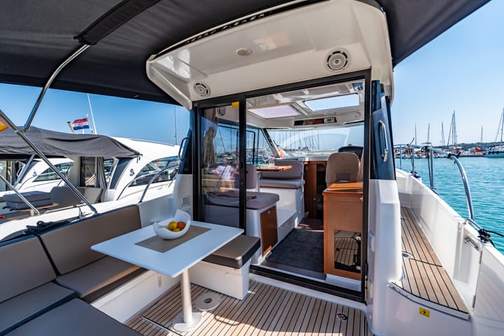 Jeanneau Merry Fisher 895 Kiralık Sürat Teknesi (2017) - Pula | #14163 - 7