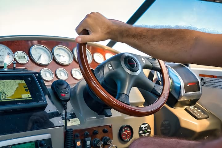  Motoscafo Regal 2800 (2007) per Noleggio, overcloccabile Heraklion | #14187 - 9