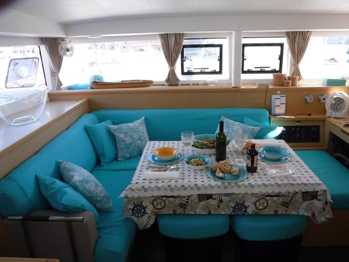 Catamaran Lagoon 400 S2 (2017) for Charter - Puntone | #14190 - 11