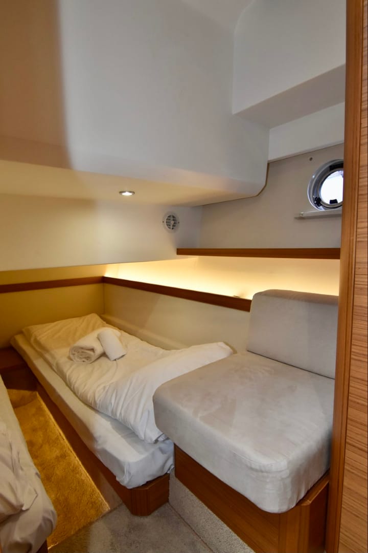 Motorboot Greenline 39 (2021) für Charter - Posgrunn | #14204 - 26