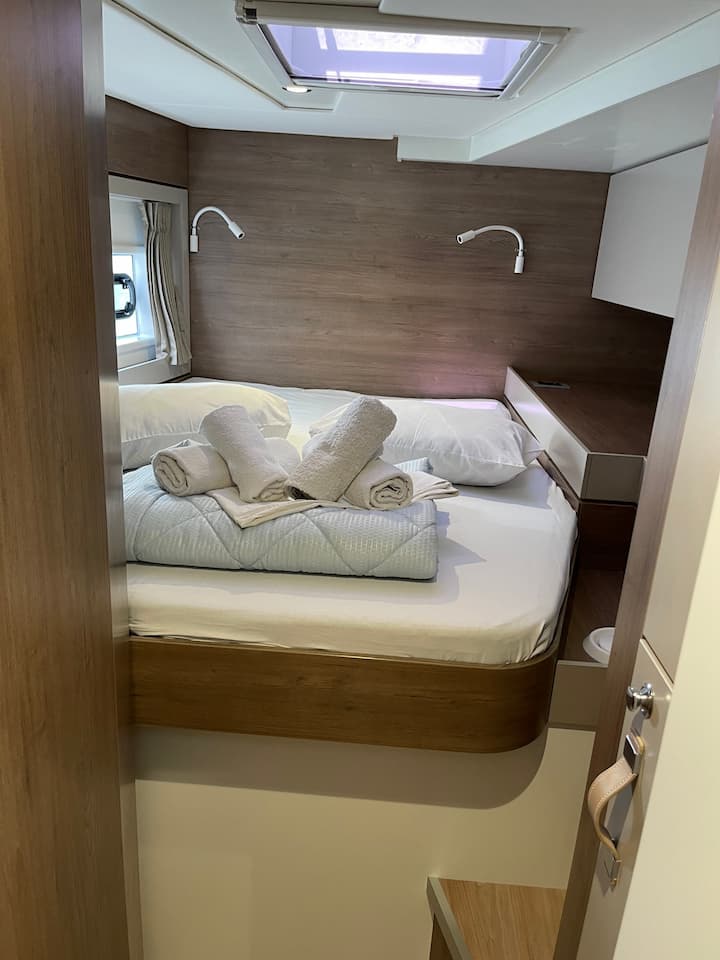 Athen 14.28 m Für Charter Katamaran — #14214 - 31