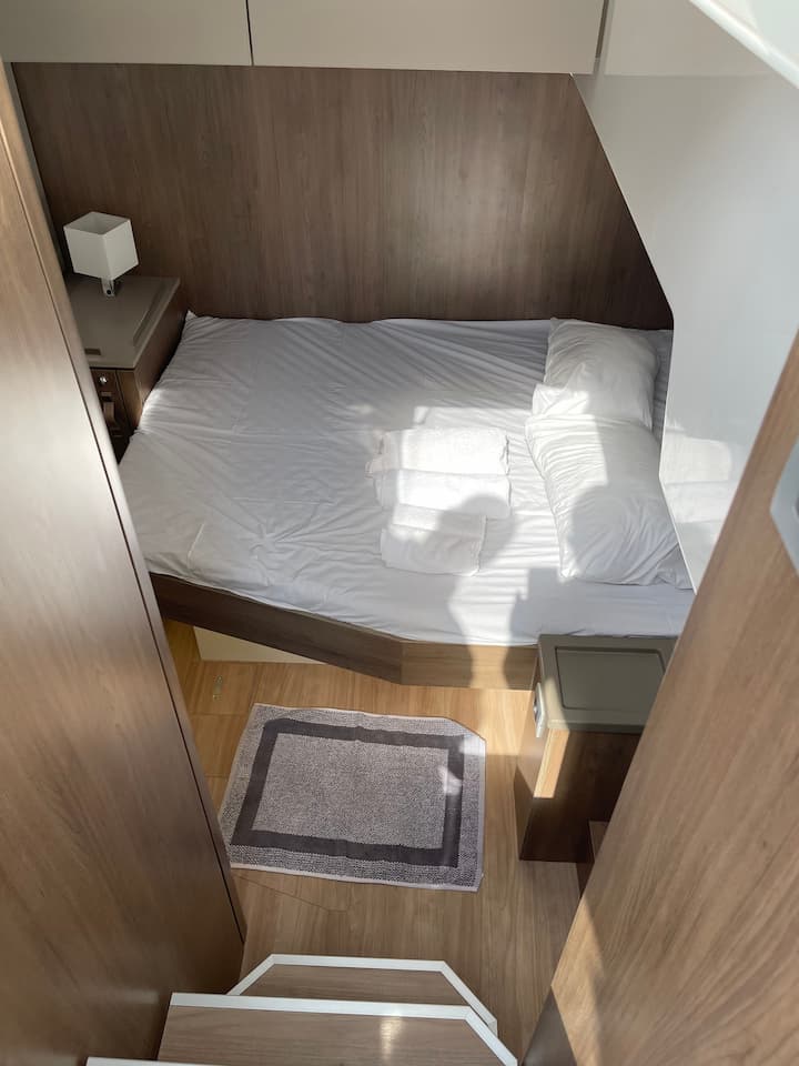 Athen 14.28 m Für Charter Katamaran — #14214 - 32