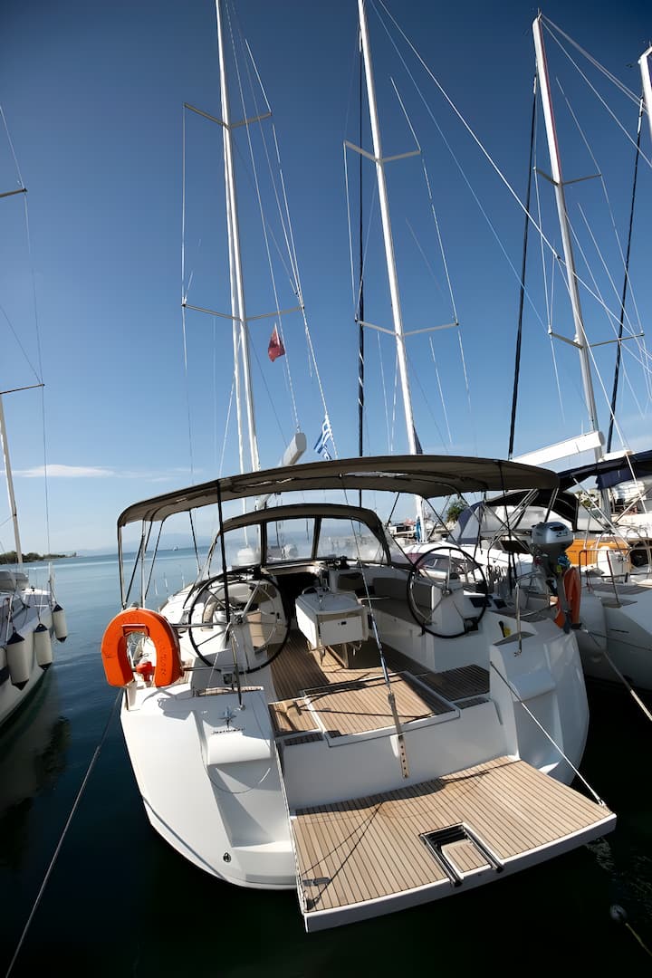  Barca a vela Jeanneau Sun Odyssey 519 (2020) per Noleggio, overcloccabile Rhodes | #14344 - 5