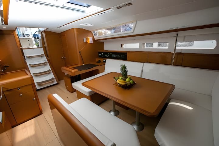  Barca a vela Jeanneau Sun Odyssey 519 (2020) per Noleggio, overcloccabile Rhodes | #14344 - 20