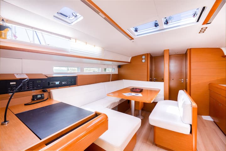 Sailboat Jeanneau Sun Odyssey 440 (2022) for Charter - Lavrion | #14455 - 7