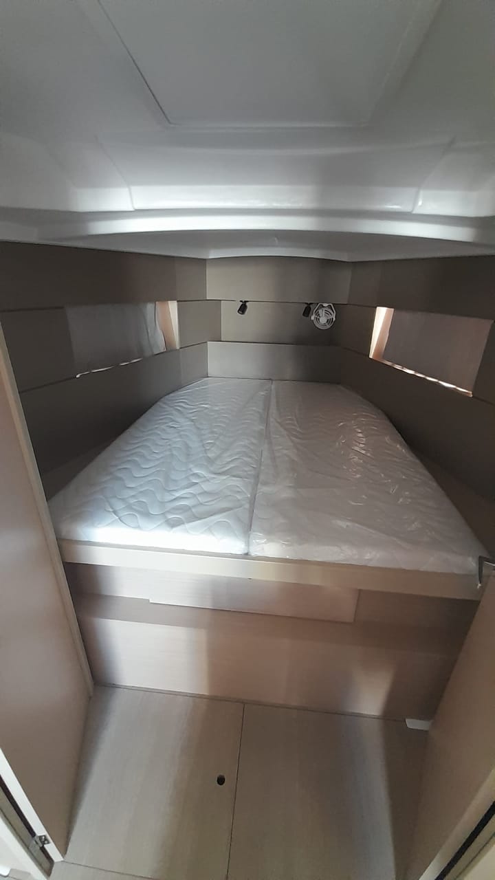 Beneteau Oceanis 38.1 Kiralık Yelkenli (2023) - Cambrils | #14457 - 5